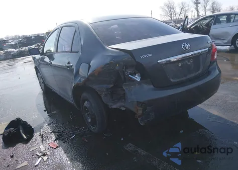 2010 Toyota Yaris z USA, uszkodzony, nr VIN JTDBT4K31A1396434